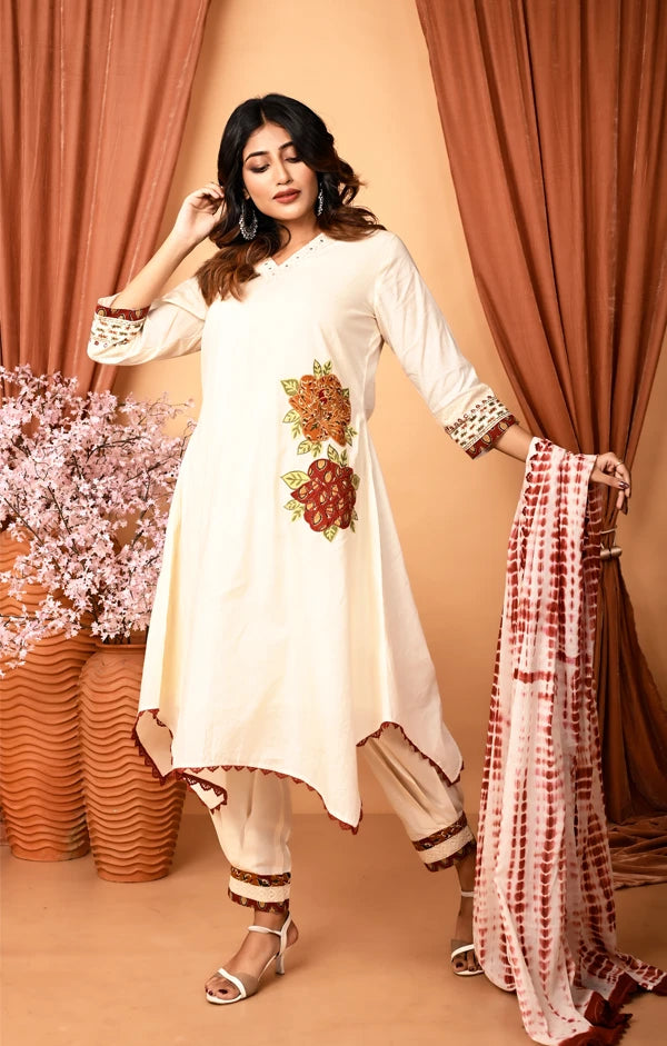 Gorgeous Off-white Cotton Rumal Cut Applique Kurta, Pant  and Tie & Dye Dupatta set - OSKOS