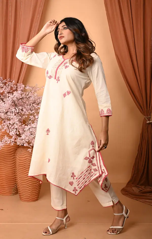 Ivory Embroidered Rumal Cut Kurta Set with Tie-dyed Dupatta